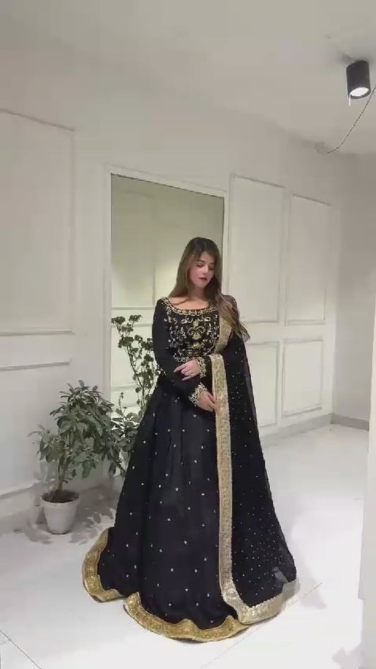 Lehnga choli